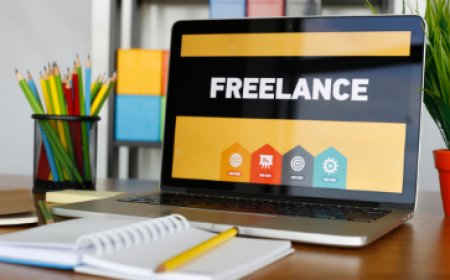 ফ্রিল্যান্সিং (Freelancing) হলো অনলাইনে নিজ দক্ষতা বিক্রি করে স্বাধীনভাবে কাজ করার একটি জনপ্রিয় মাধ্যম।