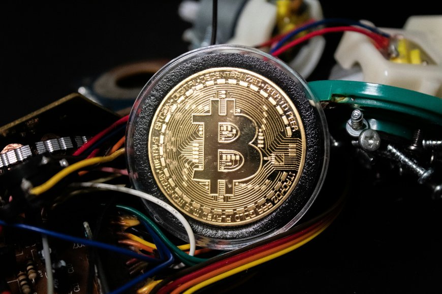 বিটকয়েন মাইনিং (Bitcoin Mining) কী?